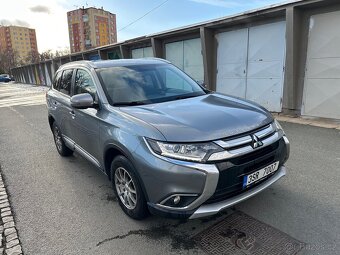 Mitsubishi Outlander - 2
