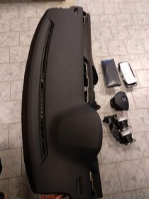 Škoda Octavia III + sada airbagů - 2