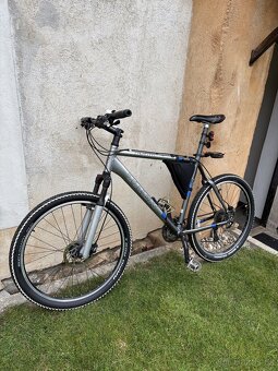 Horské kolo Trek - 2