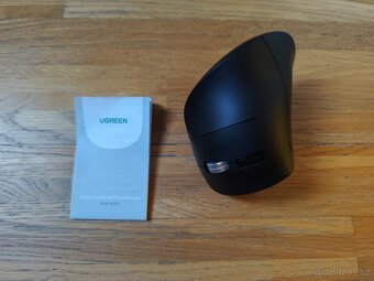 VERTIKÁLNÍ BEZDRÁTOVÁ MYŠ UGREEN MU008 - 2