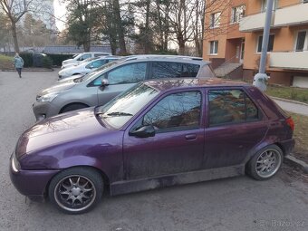 Ford fiesta - 2