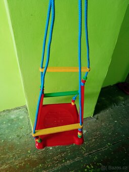 Zahradní plastová houpačka - 2