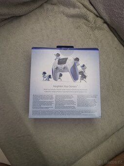 PS5 Dualsense ovladač Astrobot Limited Edition - 2