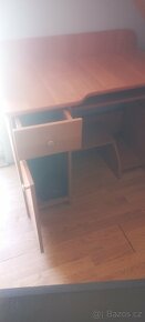 Prodám psací (počítačový) stůl - 2