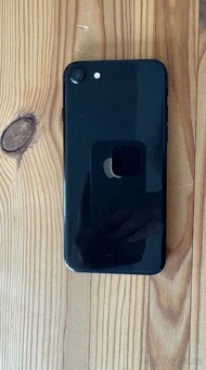 iPhone SE (2020) - 64 GB - 2