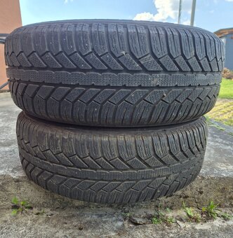 Pneu M+S 205/60 R16 - 2