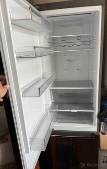 Lednice s velikým mrazákem LG - 2