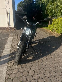 Voge 300AC - 2