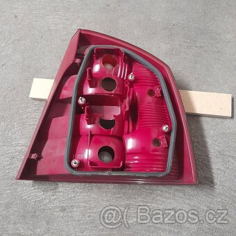 Zadní svĕtlomet škoda octavia 2 levý - 2