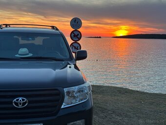 Toyota land cruiser V8 200 5.7 benzin - 2