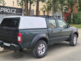 Navara 2.5 nafta 4x4 vymena možná - 2