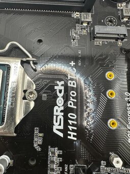 ASROCK H110 Pro BTC+ - 2