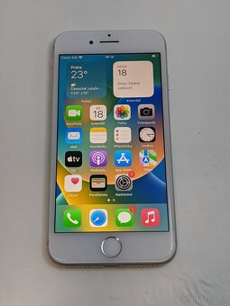 iPhone 8 64gb white. Top stav. Baterie 100%. Záruka 6 měsíců - 2