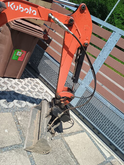 Minirypadlo Kubota k008-3 + přepravní vozík - 2