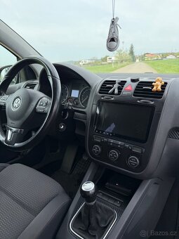 VW Golf 5 - 2