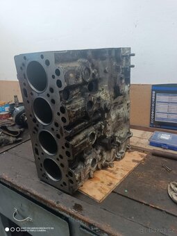 blok motoru REKORD 3900 - 2