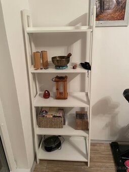 Knihovna HERNING 5 polic bílá - 2