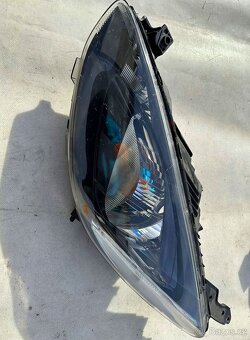 Mazda 2 DE, levé přední světlo - 2