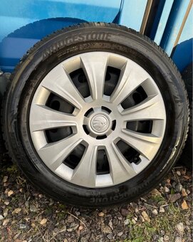 Originální plechové komplety Škoda + zimní pneu 195/60/16 - 2