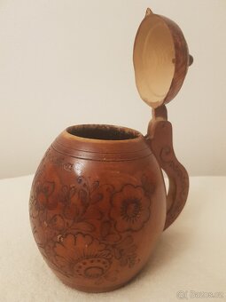 100 let starý dřevěný korbel - 2