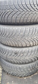 Originál zimní sada alu.na Kia,...16"- 5x114.3 pneu215/70-1 - 2