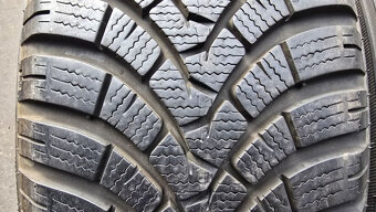 Zimní pneu 205/60/16 Falken - 2