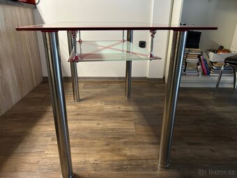 Kuchyňský skleněný stůl - 2