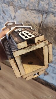 Vánoční dřevěná dekorace - domeček, kostel - 2