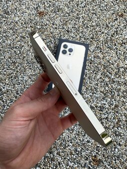 IPhone 13 Pro - baterie 100% - 2