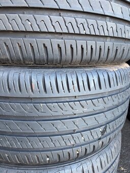 Letní pneu 215/45/17 Barum - 2