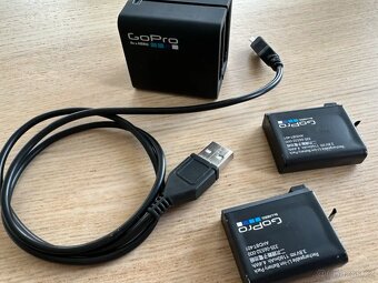 GoPro Dual Battery Charger HERO4 - 2