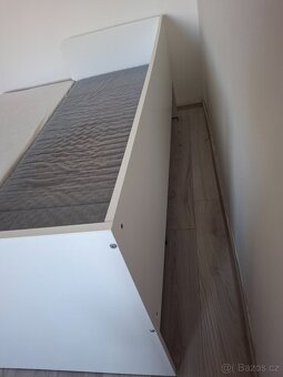 Rozkládací postel s matrací - 2