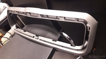 Rámeček masky chladiče Octavia 01-04 - 2