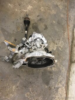 opel corsa E díly - 2