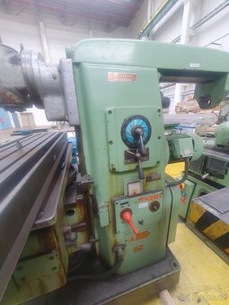 Prodám frézka universální FA 3 AU - 2