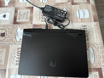 Herní notebook MSI GP76 Leopard 10UG - 2