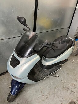 Skútr Peugeot Elyseo 100 - 2