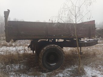 Sklápěcí přívěs za traktor. - 2