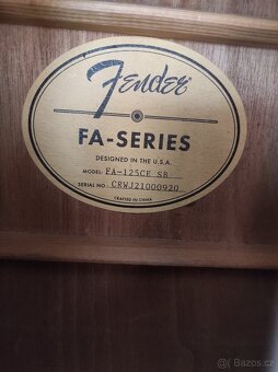Kytara Fender - 2