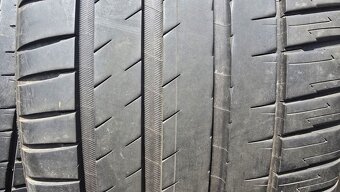 Letní pneu 255/40/20 Michelin - 2