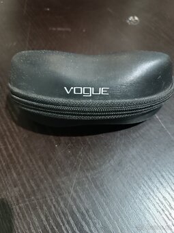 Vogue - 2