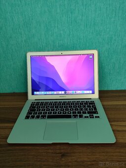 MacBook Air 2017 | i5 • 8GB • 128GB SSD - 2