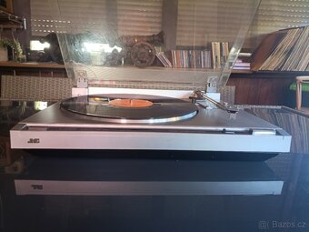 JVC L-A100 poloautomatický gramofon - 2