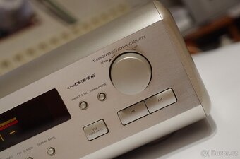 JVC - velmi vzacne komponenty ( cd + tuner) - 2