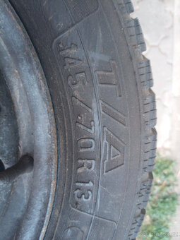 zimní kola 145/70 r13 - 2