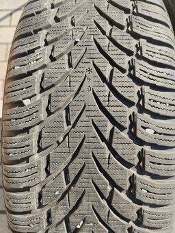 Nokian 225/55R18 DOT3319 - 2