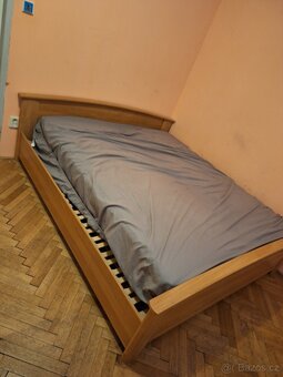 Drevena postel 180×200. - 2