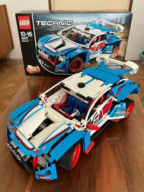 LEGO Technic 42077, model 2v1 závodní auto a Bugi - 2