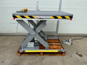 hydraulický pracovní stůl - 2
