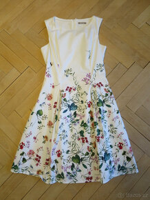 Dámské letní bílé květované šaty zn. Orsay - 2